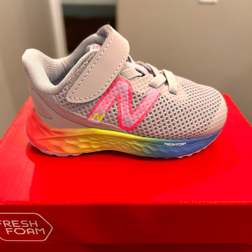 Size 5 Toddler New Balance Tennis Shoes BRAND NEW